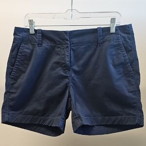 Vineyard Vines Blue Bermuda Shorts with Classic Design